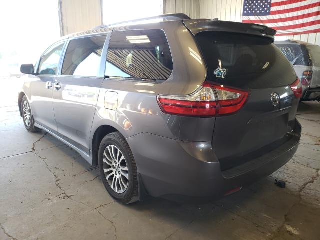 Photo 2 VIN: 5TDYZ3DC0JS953417 - TOYOTA SIENNA XLE 