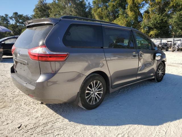 Photo 2 VIN: 5TDYZ3DC0JS959170 - TOYOTA SIENNA XLE 