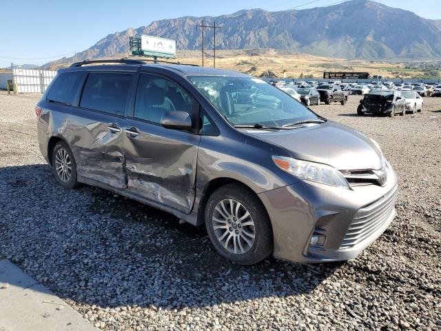 Photo 3 VIN: 5TDYZ3DC0KS966458 - TOYOTA SIENNA XLE 