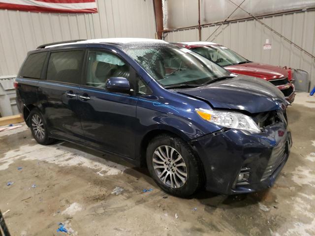 Photo 3 VIN: 5TDYZ3DC0KS970901 - TOYOTA SIENNA XLE 