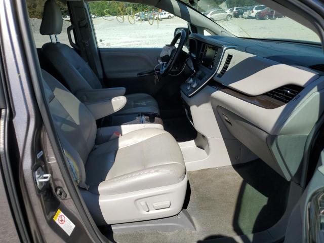 Photo 4 VIN: 5TDYZ3DC0KS976519 - TOYOTA SIENNA XLE 