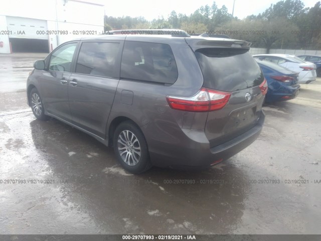 Photo 2 VIN: 5TDYZ3DC0KS977749 - TOYOTA SIENNA 