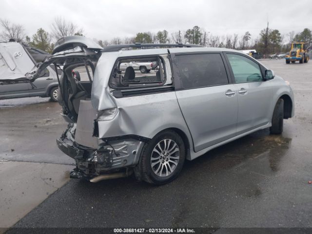 Photo 3 VIN: 5TDYZ3DC0KS997144 - TOYOTA SIENNA 