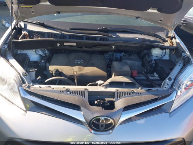 Photo 9 VIN: 5TDYZ3DC0KS997144 - TOYOTA SIENNA 