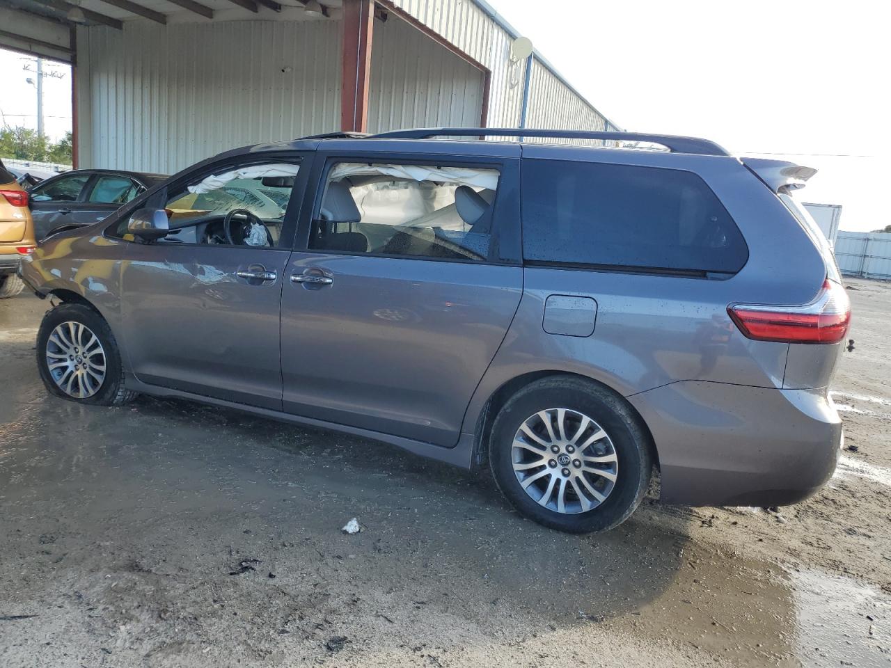 Photo 1 VIN: 5TDYZ3DC0LS045861 - TOYOTA SIENNA 