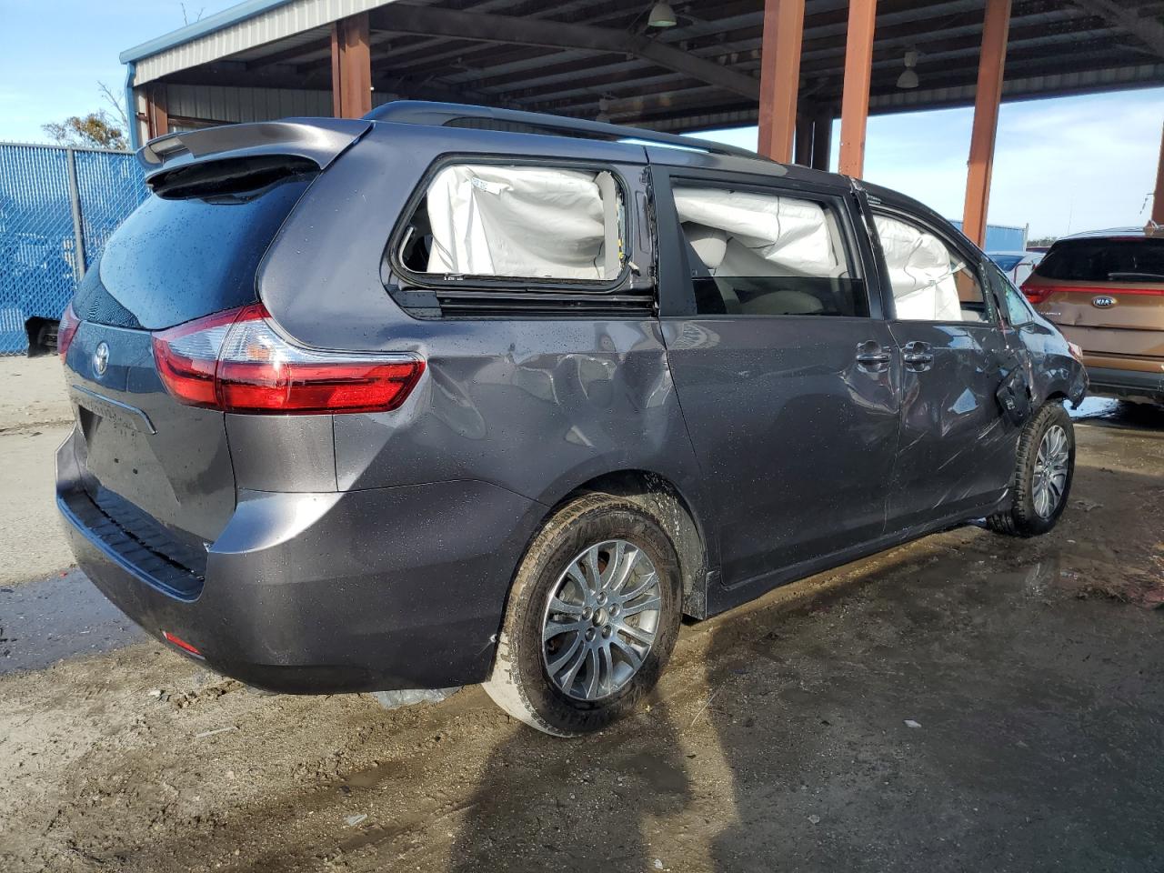 Photo 2 VIN: 5TDYZ3DC0LS045861 - TOYOTA SIENNA 