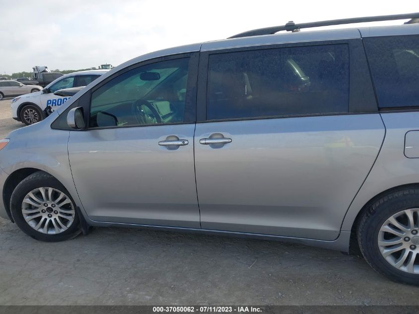 Photo 13 VIN: 5TDYZ3DC1HS772255 - TOYOTA SIENNA 