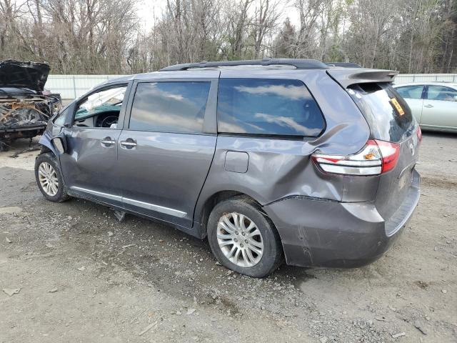 Photo 1 VIN: 5TDYZ3DC1HS773941 - TOYOTA SIENNA XLE 