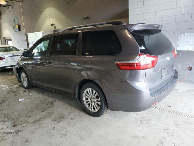 Photo 1 VIN: 5TDYZ3DC1HS787967 - TOYOTA SIENNA XLE 