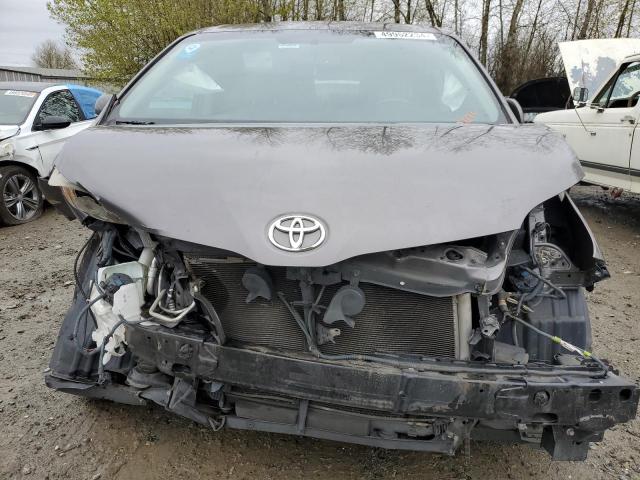 Photo 4 VIN: 5TDYZ3DC1HS807070 - TOYOTA SIENNA XLE 