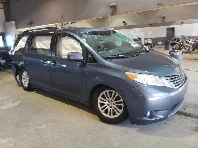 Photo 3 VIN: 5TDYZ3DC1HS836231 - TOYOTA SIENNA XLE 