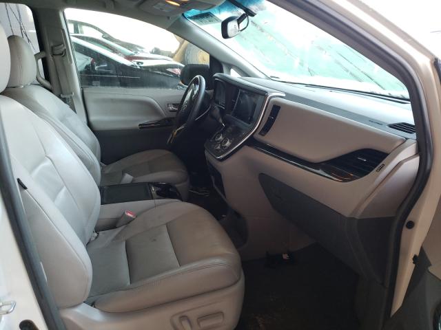 Photo 4 VIN: 5TDYZ3DC1HS855135 - TOYOTA SIENNA XLE 