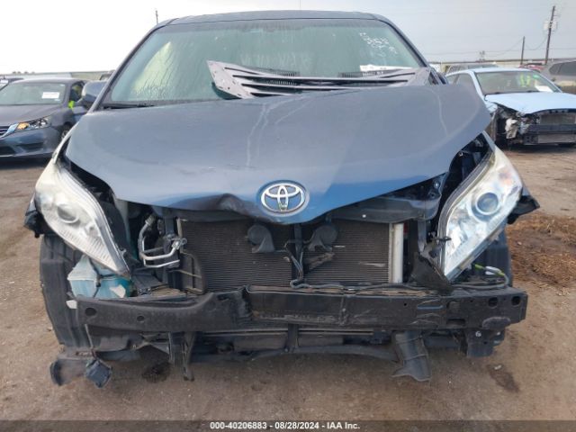 Photo 5 VIN: 5TDYZ3DC1HS859914 - TOYOTA SIENNA 