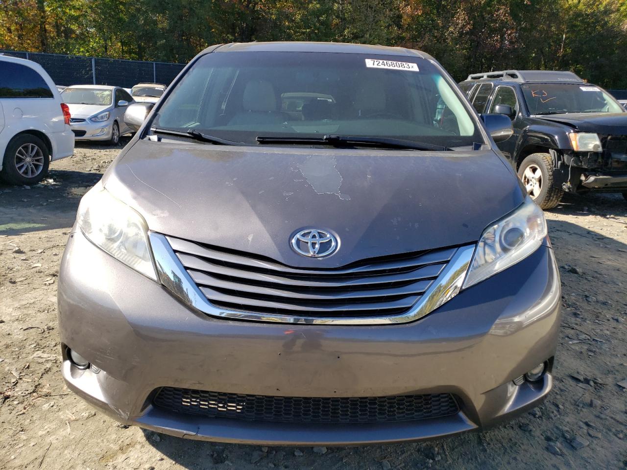 Photo 4 VIN: 5TDYZ3DC1HS864045 - TOYOTA SIENNA 