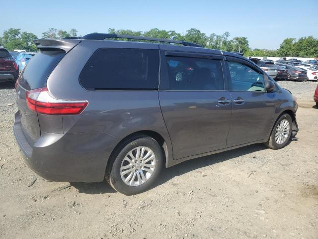 Photo 2 VIN: 5TDYZ3DC1HS864126 - TOYOTA SIENNA XLE 