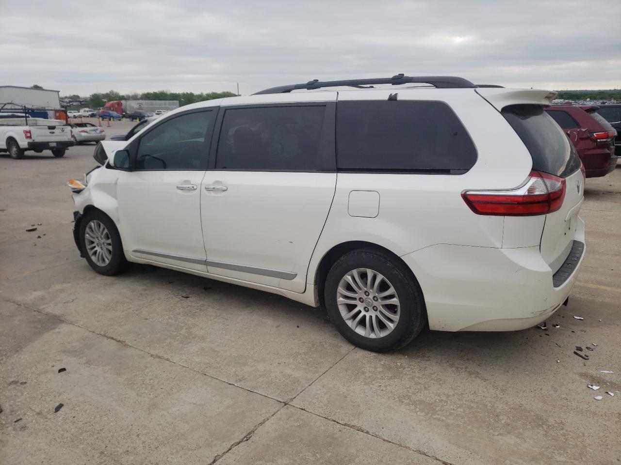 Photo 1 VIN: 5TDYZ3DC1HS866572 - TOYOTA SIENNA 