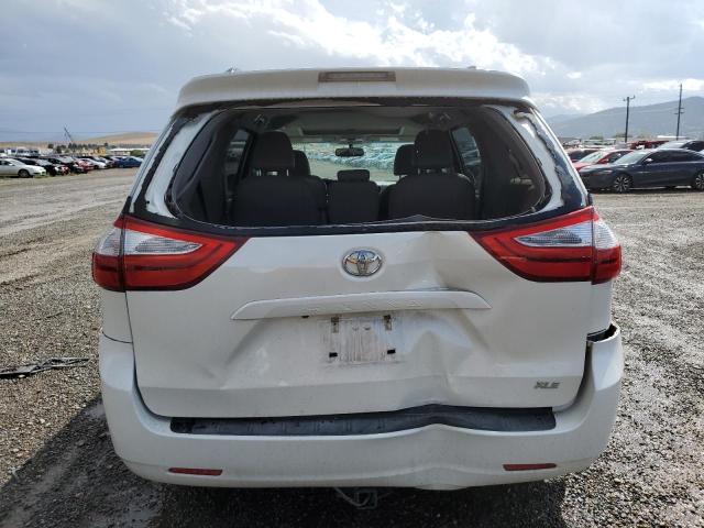 Photo 5 VIN: 5TDYZ3DC1HS866717 - TOYOTA SIENNA XLE 