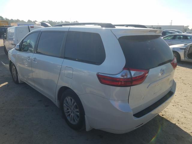 Photo 2 VIN: 5TDYZ3DC1HS866846 - TOYOTA SIENNA XLE 