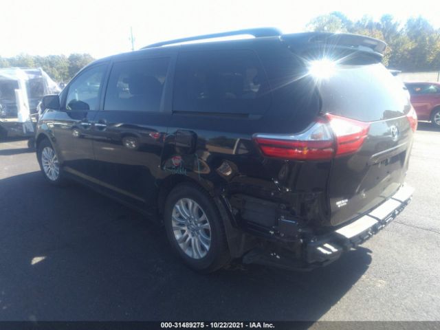 Photo 2 VIN: 5TDYZ3DC1HS876227 - TOYOTA SIENNA 