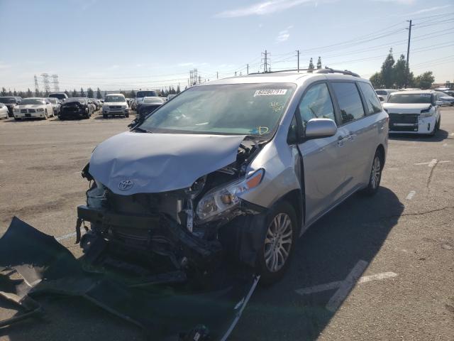 Photo 1 VIN: 5TDYZ3DC1HS895151 - TOYOTA SIENNA XLE 