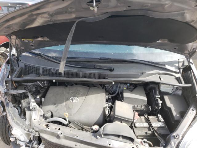 Photo 6 VIN: 5TDYZ3DC1HS898938 - TOYOTA SIENNA XLE 