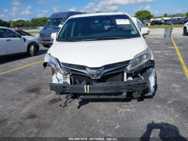 Photo 5 VIN: 5TDYZ3DC1JS903058 - TOYOTA SIENNA 