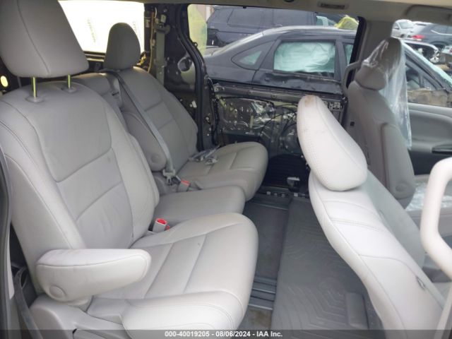 Photo 7 VIN: 5TDYZ3DC1JS905389 - TOYOTA SIENNA 