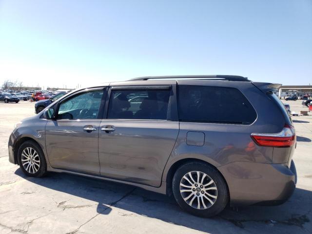 Photo 1 VIN: 5TDYZ3DC1JS910463 - TOYOTA SIENNA 