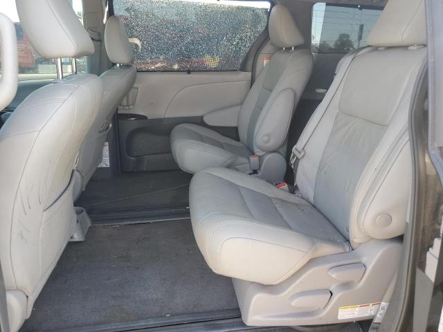 Photo 10 VIN: 5TDYZ3DC1JS922483 - TOYOTA SIENNA XLE 