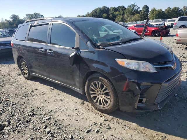 Photo 3 VIN: 5TDYZ3DC1JS922483 - TOYOTA SIENNA XLE 