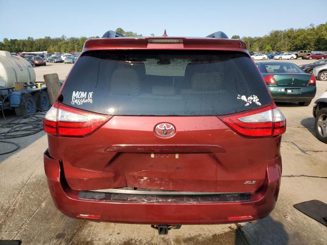 Photo 5 VIN: 5TDYZ3DC1JS932379 - TOYOTA SIENNA XLE 