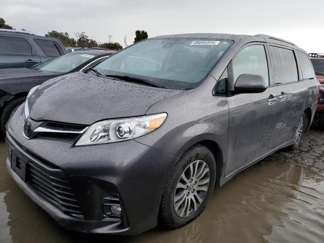 Photo 0 VIN: 5TDYZ3DC1JS936450 - TOYOTA SIENNA XLE 