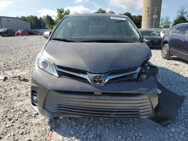 Photo 4 VIN: 5TDYZ3DC1JS948601 - TOYOTA SIENNA XLE 