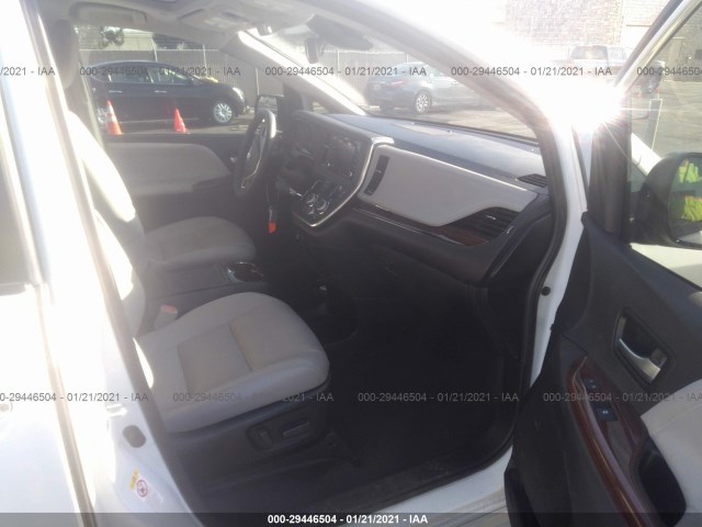 Photo 4 VIN: 5TDYZ3DC1KS003228 - TOYOTA SIENNA 