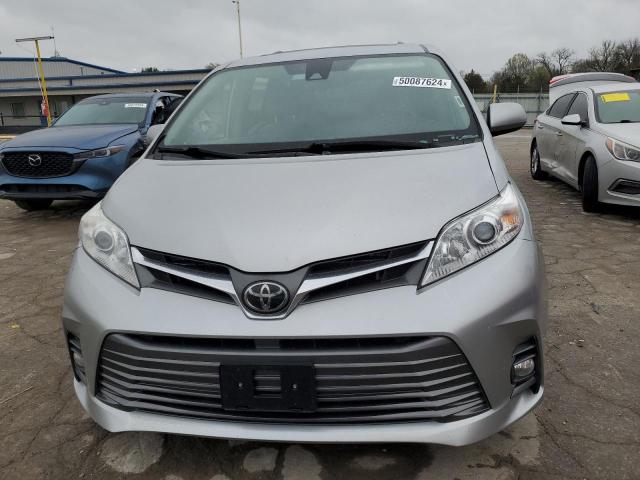 Photo 4 VIN: 5TDYZ3DC1KS003729 - TOYOTA SIENNA XLE 