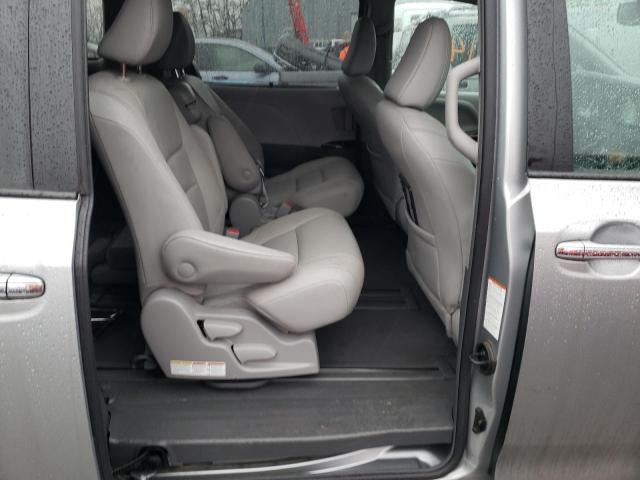 Photo 5 VIN: 5TDYZ3DC1KS004055 - TOYOTA SIENNA XLE 