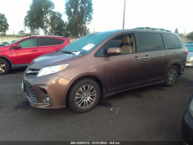 Photo 1 VIN: 5TDYZ3DC1KS967294 - TOYOTA SIENNA 