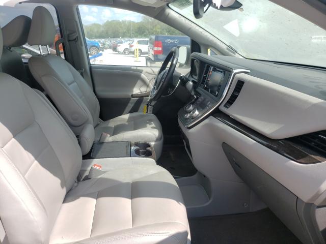 Photo 4 VIN: 5TDYZ3DC1KS973886 - TOYOTA SIENNA XLE 