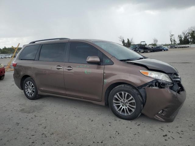 Photo 3 VIN: 5TDYZ3DC1KS992938 - TOYOTA SIENNA XLE 