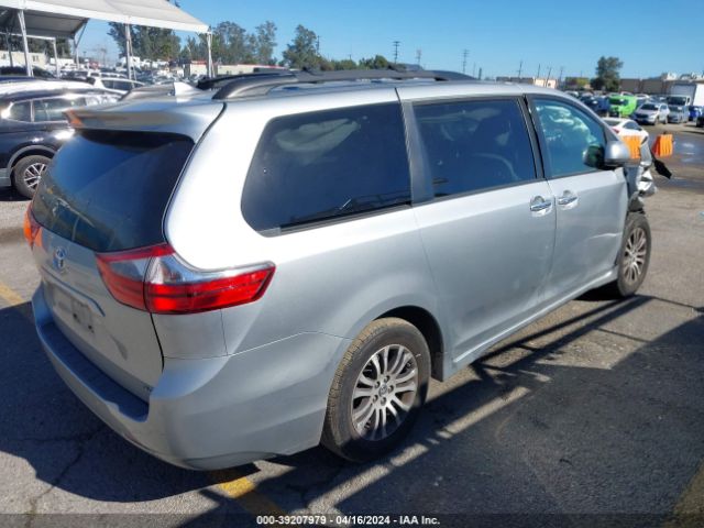 Photo 3 VIN: 5TDYZ3DC1LS029989 - TOYOTA SIENNA 