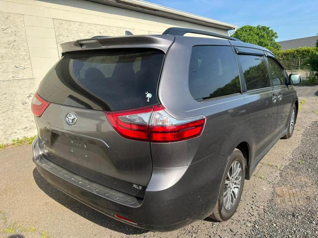 Photo 2 VIN: 5TDYZ3DC1LS046582 - TOYOTA SIENNA XLE 