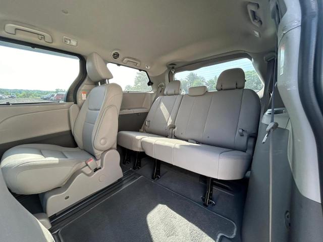 Photo 5 VIN: 5TDYZ3DC1LS046582 - TOYOTA SIENNA XLE 