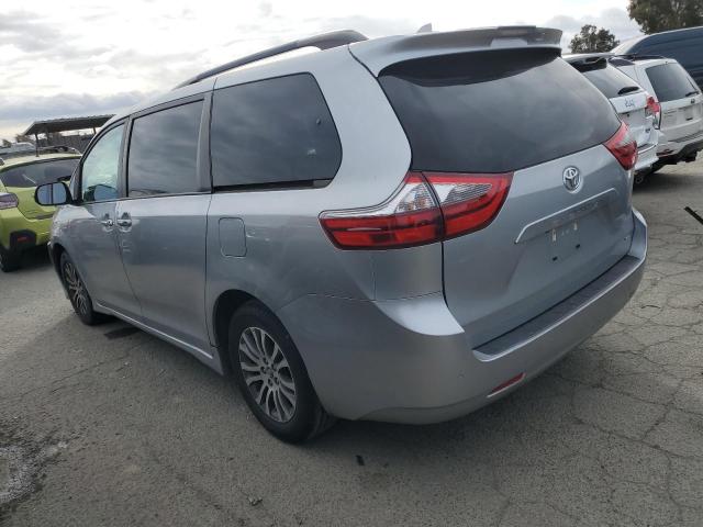 Photo 1 VIN: 5TDYZ3DC1LS052558 - TOYOTA SIENNA XLE 