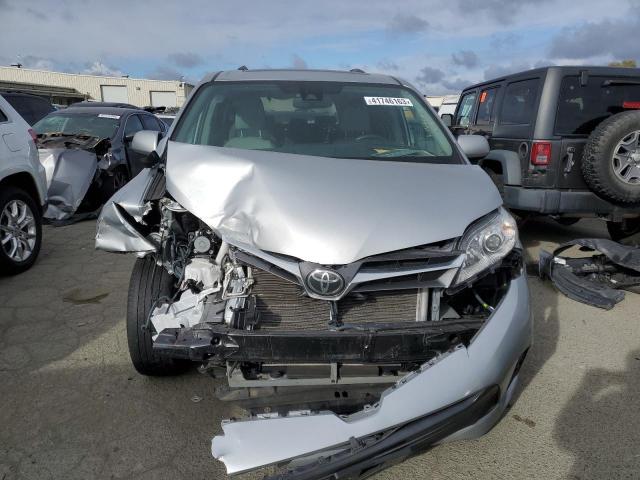 Photo 4 VIN: 5TDYZ3DC1LS052558 - TOYOTA SIENNA XLE 