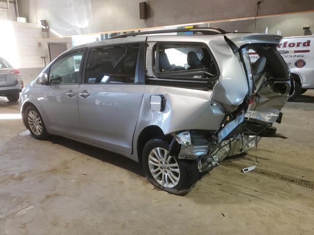 Photo 1 VIN: 5TDYZ3DC2HS781403 - TOYOTA SIENNA XLE 