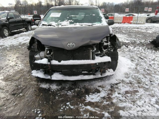 Photo 5 VIN: 5TDYZ3DC2HS789064 - TOYOTA SIENNA 