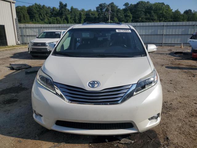 Photo 4 VIN: 5TDYZ3DC2HS800371 - TOYOTA SIENNA XLE 