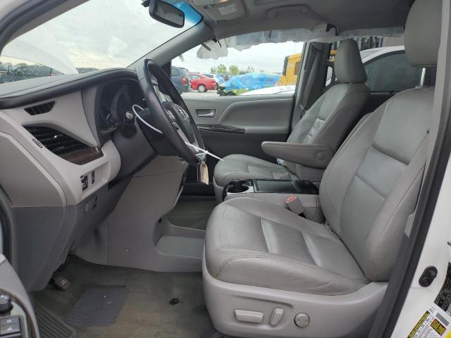 Photo 6 VIN: 5TDYZ3DC2HS834892 - TOYOTA SIENNA XLE 