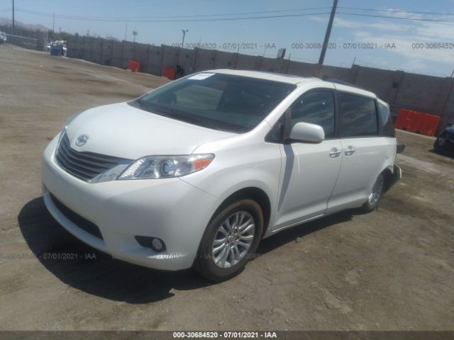 Photo 1 VIN: 5TDYZ3DC2HS838165 - TOYOTA SIENNA 