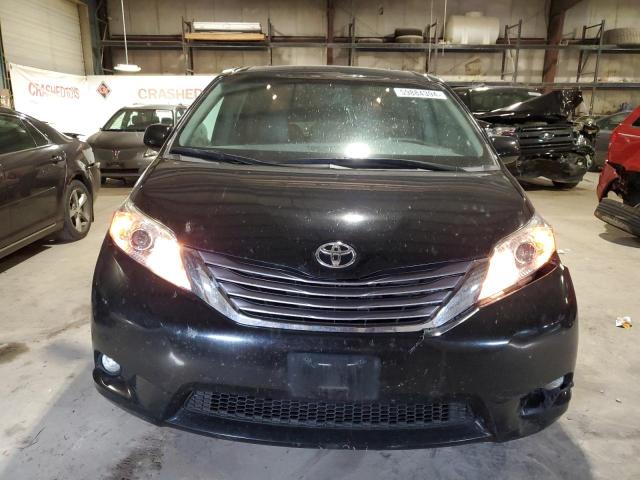 Photo 4 VIN: 5TDYZ3DC2HS853801 - TOYOTA SIENNA XLE 